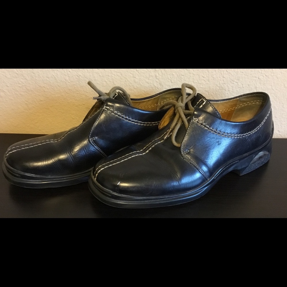 Cole Haan Size 8 EUC